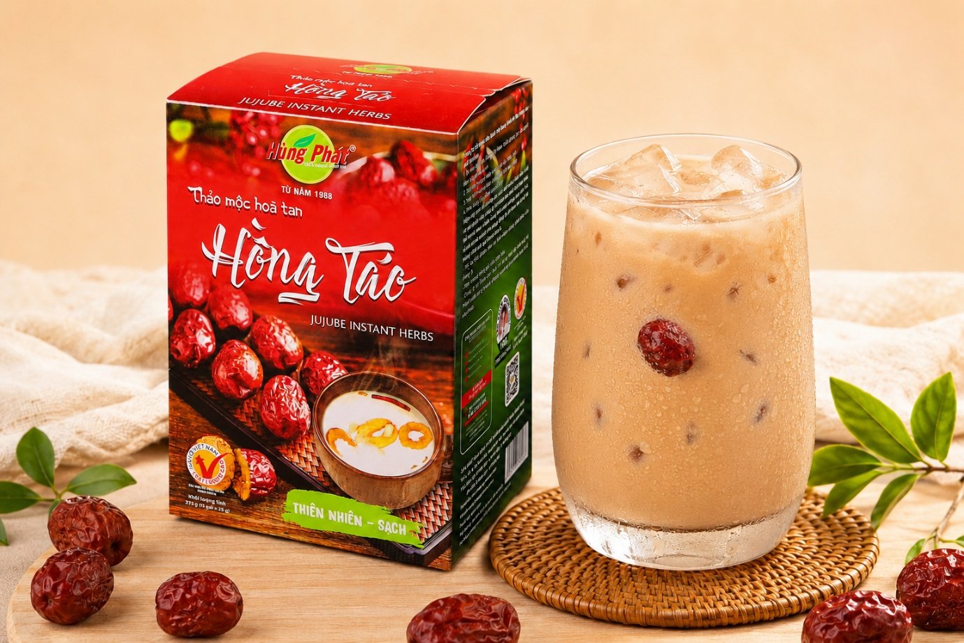 Pha lạnh thảo mộc hòa tan bằng 80ml nước nóng rồi thêm đá Những lỗi pha thường gặp Lỗi đầu tiên là dùng quá