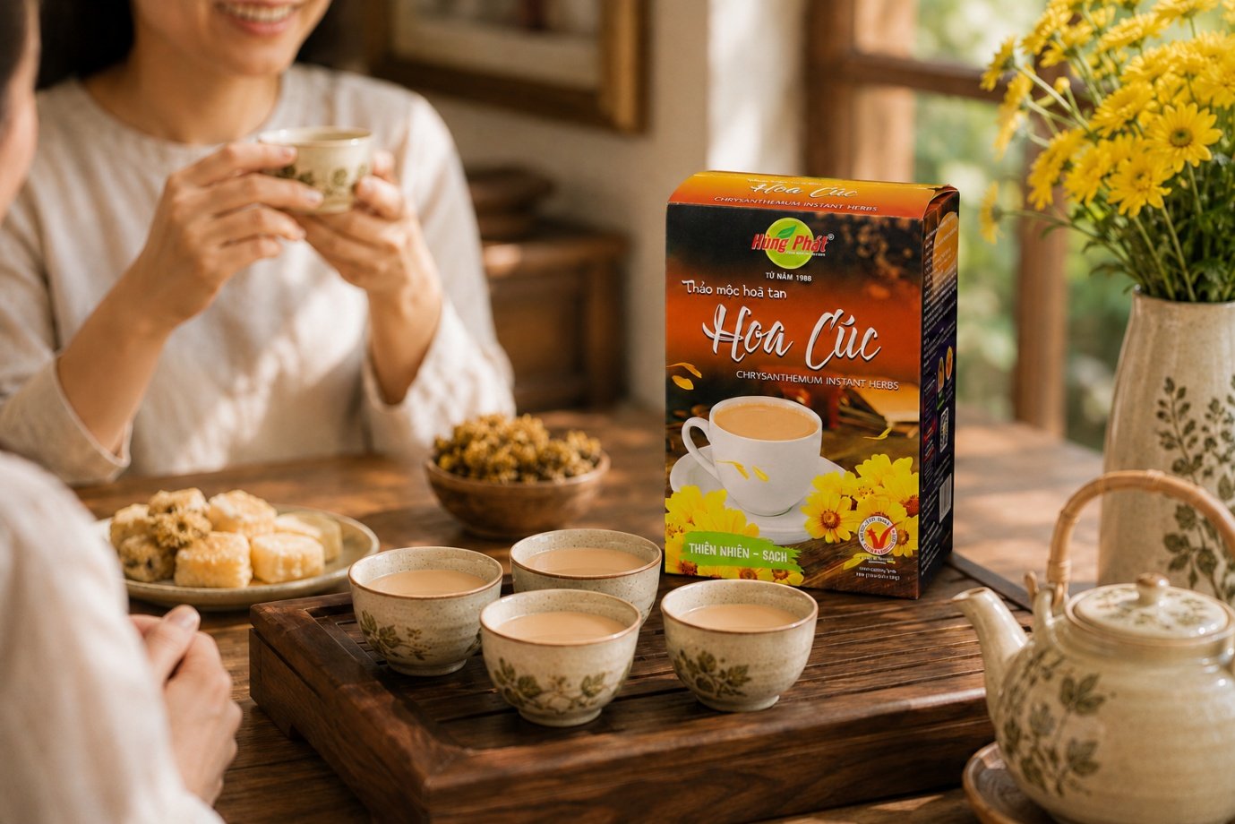 So Sánh 4 Vị Thảo Mộc Hòa Tan: Hoa Cúc, Tim Sen, Hồng Táo, Khổ Qua - Hoa Cúc: nhẹ, quen, dễ dùng trong căn bếp