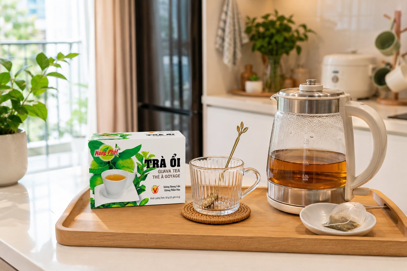 Trà Ổi Mật Ong Từ Trà Ổi Hùng Phát - Buổi sáng ở căn bếp gia đình, một ly trà ổi ấm có thêm mật ong và vài